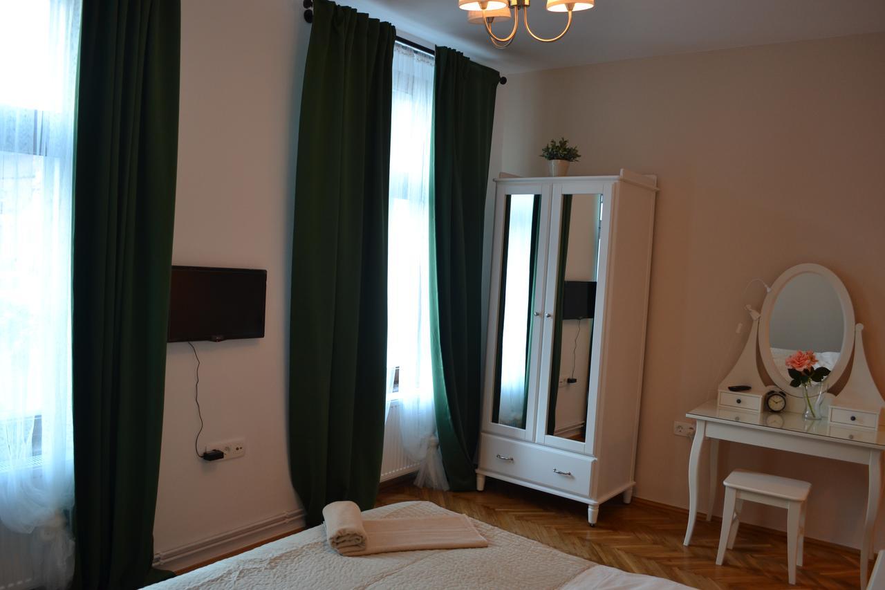 Casa Krone - Piata Sfatului Brasov Ngoại thất bức ảnh