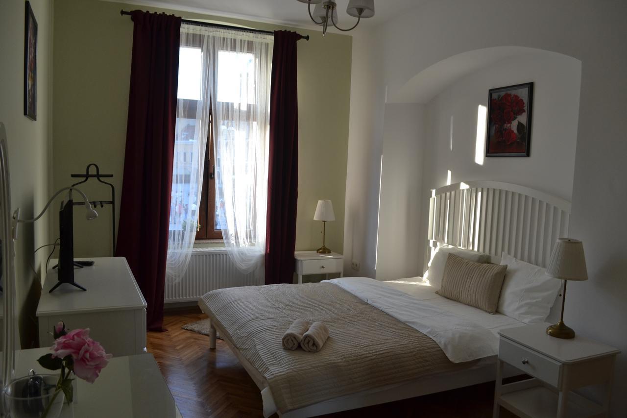 Casa Krone - Piata Sfatului Brasov Ngoại thất bức ảnh