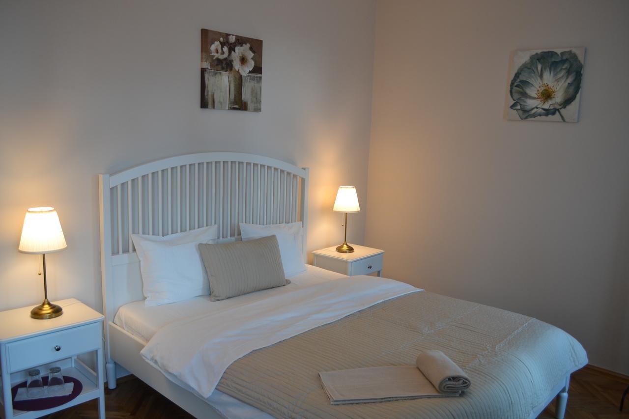 Casa Krone - Piata Sfatului Brasov Ngoại thất bức ảnh