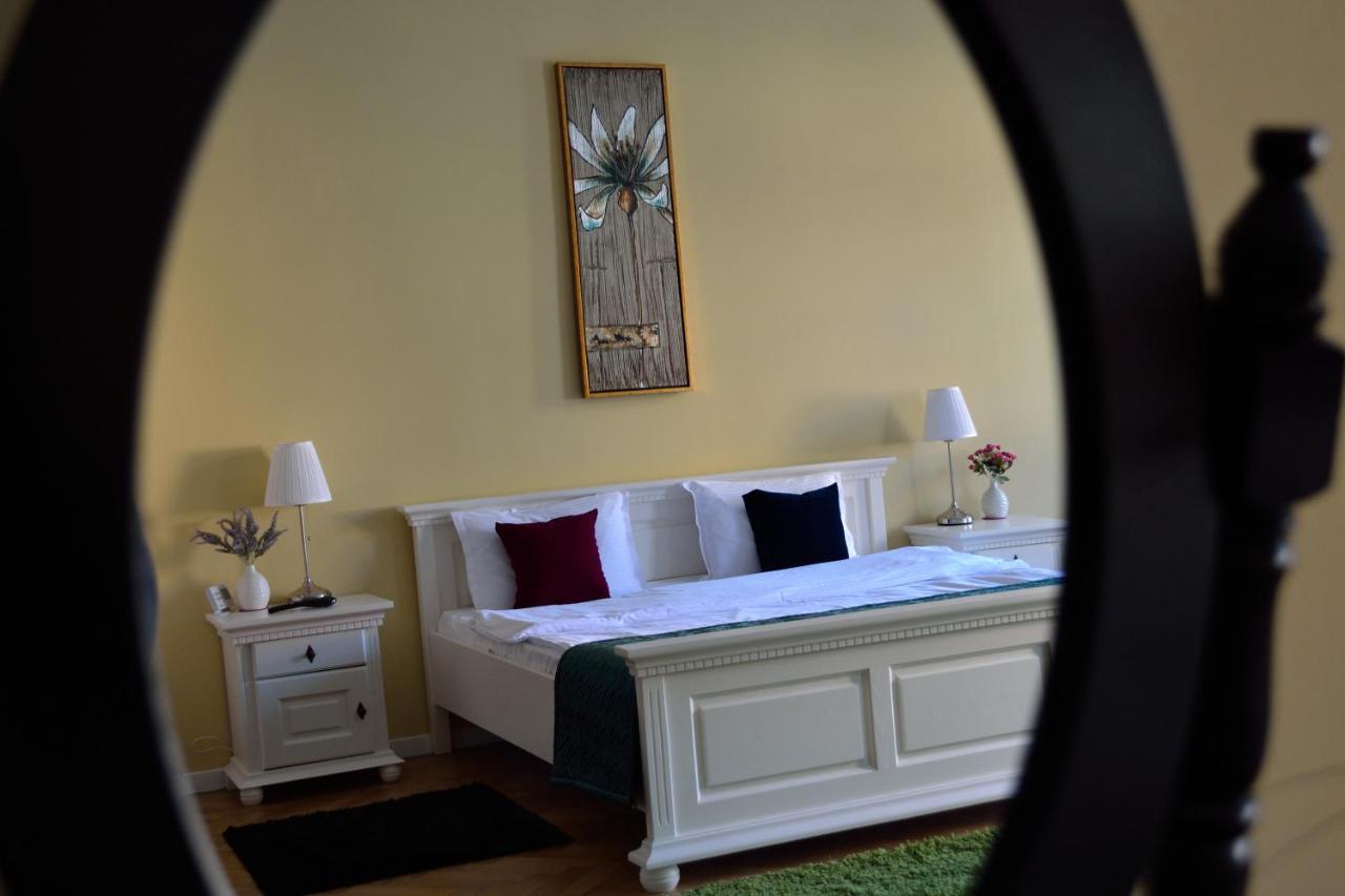 Casa Krone - Piata Sfatului Brasov Ngoại thất bức ảnh