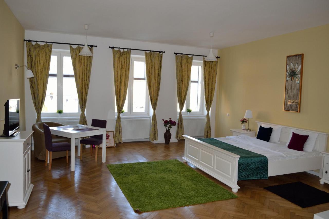 Casa Krone - Piata Sfatului Brasov Ngoại thất bức ảnh